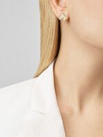 [VCA]CLOVER MEDIUM STUD EARRINGS - Image 5