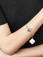 [VCA]CLOVER BRACELET 5 MOTIFS MOP CHALCEDONY SILVER - Image 4