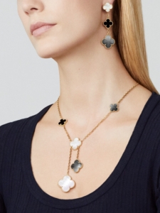 [VCA]CLOVER 6 MOTIF MOP ONYX GOLD NECKLACE - Image 4