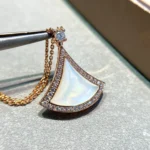 [BV]DREAM MOP DIAMOND PAVED PINK GOLD NECKLACE - Image 8