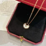 [CA]AMULETTE GOLD MOP NECKLACE - Image 4