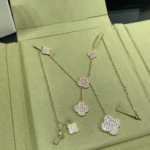 [VCA]CLOVER 6 MOTIF DIAMOND PAVED NECKLACE - Image 10