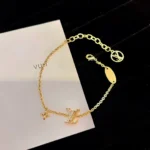 [LV]LOGO STAR MOTIF GOLD BRACELET - Image 3