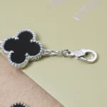 [VCA]CLOVER 5 MOTIF ONYXS  BRACELET SILVER - Image 6