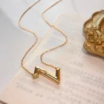 [LV]VOLTE UPSIDE DOWN NECKLACE - Image 3