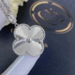[VCA]CLOVER 25MM SILVER BIG CLOVER NECKLACE - Image 3