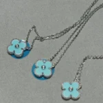 [VCA]CLOVER 1 DIAMOND LIGHT BLUE SILVER NECKLACE - Image 2