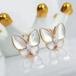 [VCA]BUTTERFLY MOP DIAMOND EARRINGS - Image 10