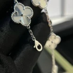 [VCA]CLOVER SILVER 5 MOTIFS BRACELET - Image 3