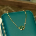[LV]SUN MALACHITE 1 DIAMOND GOLD BRACELET - Image 5