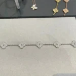 [VCA]CLOVER 5 MOTIFS  DIAMOND BRACELET SILVER - Image 3