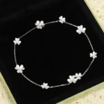 [VCA]FRIVOLE SILVER 9 FLOWERS NECKLACE - Image 2