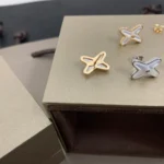 [CMT]JEUX DE WHITE MOP DIAMOND EARRINGS - Image 4