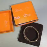 [HM]H ROUGE BRACELET - Image 2