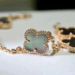 [VCA]CLOVER 5 MOTIF GRAY MOP  BRACELET - Image 3