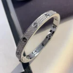[CA]LOVE BRACELET 6.1MM DIAMOND-PAVED CERAMIC - Image 6