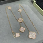 [VCA]CLOVER 6 MOTIF DIAMOND PAVED NECKLACE - Image 8