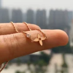 [LV]BLOSSOM PENDANT PINK GOLD AND DIAMOND - Image 9