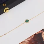 [LV]STAR AND SUN 4 MOTIF GOLD MALACHITE BRACELET - Image 5