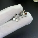 [VCA]FRIVOLE MINI SILVER FLOWER EARRINGS - Image 2