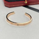 [CA]LOVE BRACELET 6.1MM 1 DIAMOND OPEN CUFF - Image 9