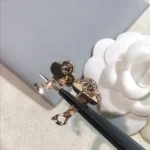 [VCA]CLOVER MEDIUM 1 MOTIFS  PINK MOP DIAMOND EARRINGS - Image 13