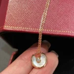 [CA]AMULETTE GOLD MOP NECKLACE - Image 6