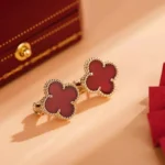 [VCA]CLOVER MEDIUM 1 MOTIFS CARNELIAN  EARRINGS - Image 2