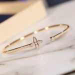 [LV]IDYLLE GOLD OPEN BRACELET DIAMOND PAVED - Image 3