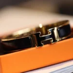 [HM]H BRACELET 12MM GOLD - Image 3