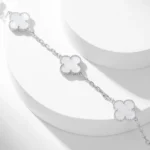 [VCA]CLOVER 10 MOTIFS WHITE MOTHER OF PEARL NECKLACE - Image 16