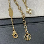 [LV]FLOWERGRAM GOLD MOP DOUBLE ROW NECKLACE - Image 4