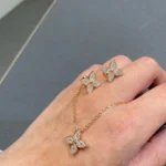 [LV]STAR DIAMOND NECKALCE - Image 4